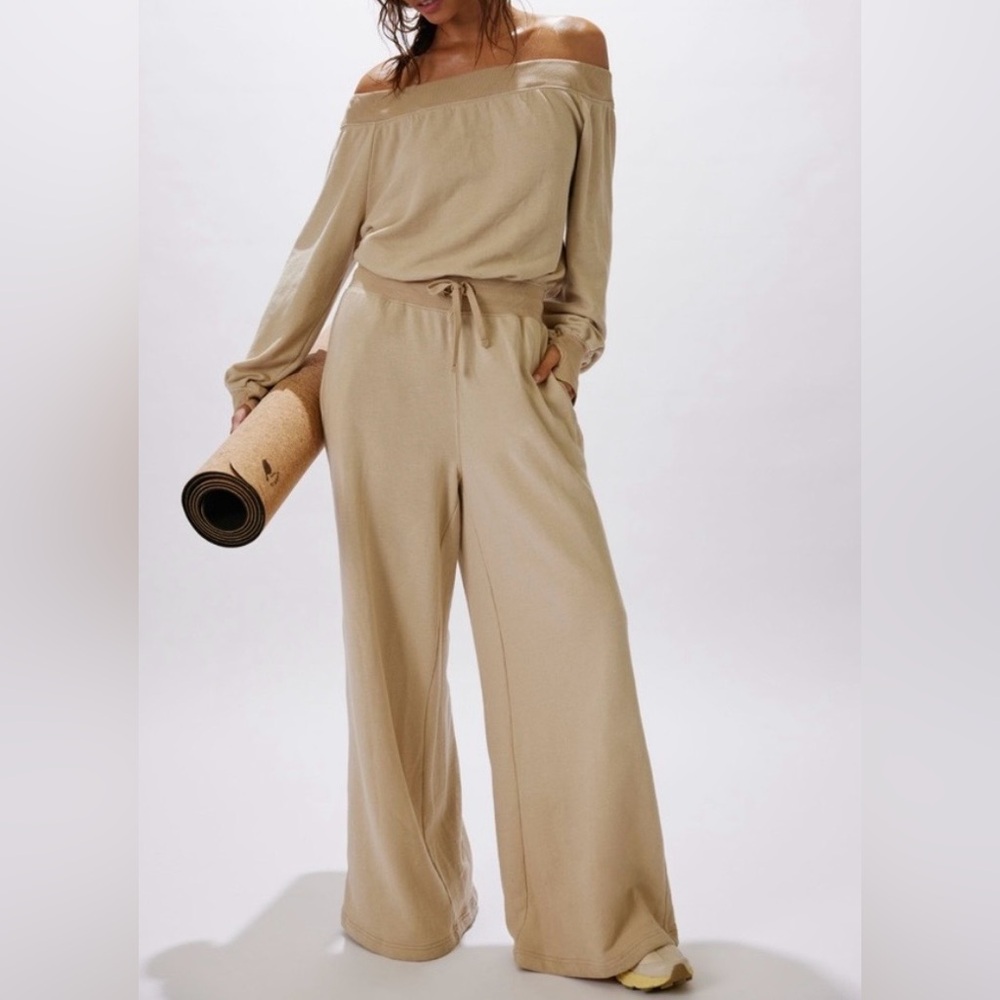 NWOT🤎FP Movement One To Beat Onesie XS Tan (Flaw)